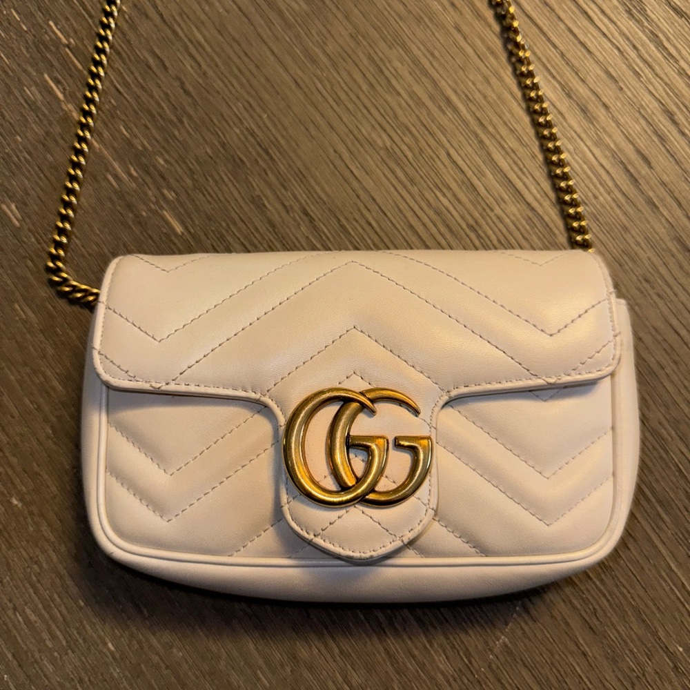 Gucci Marmont super mini bag authentic. Like new. No visible wear